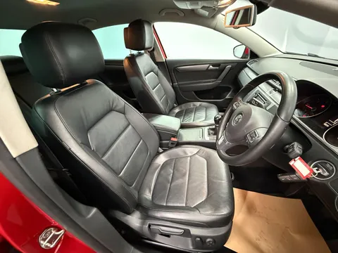 VOLKSWAGEN PASSAT 2.0 TDI Bluemotion Tech Executive Style 4dr