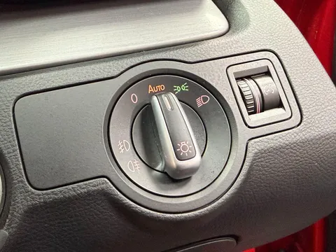 VOLKSWAGEN PASSAT 2.0 TDI Bluemotion Tech Executive Style 4dr