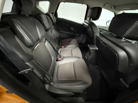 RENAULT SCENIC 1.5 dCi Dynamique Nav 5dr