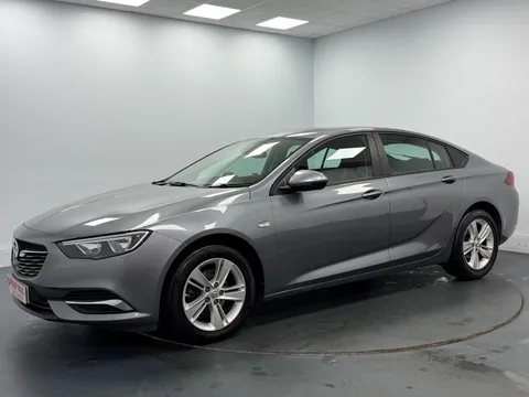 VAUXHALL INSIGNIA GRAND SPORT 1.5T [165] Design Nav 5dr