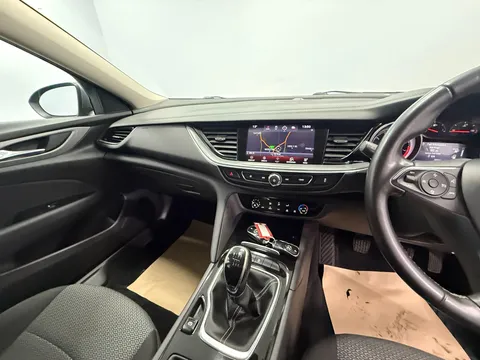 VAUXHALL INSIGNIA GRAND SPORT 1.5T [165] Design Nav 5dr