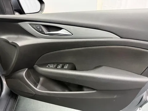 VAUXHALL INSIGNIA GRAND SPORT 1.5T [165] Design Nav 5dr