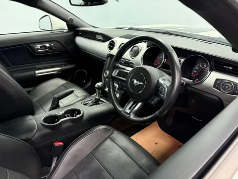 FORD MUSTANG 5.0 V8 GT 2dr Auto