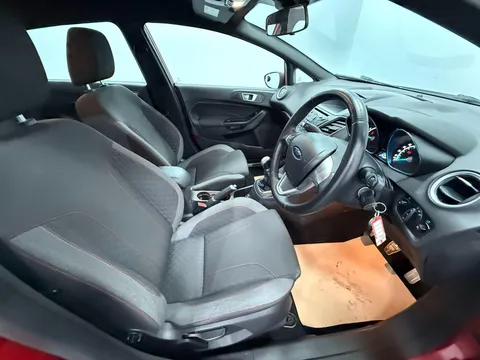 FORD FIESTA 1.0 EcoBoost 140 ST-Line 5dr