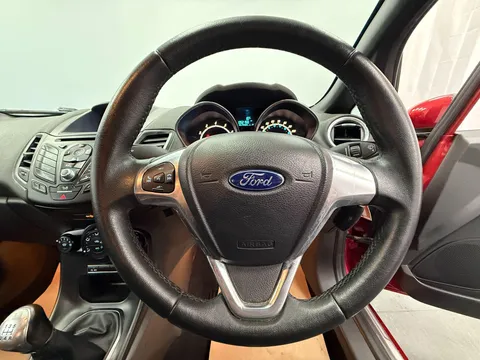 FORD FIESTA 1.0 EcoBoost 140 ST-Line 5dr