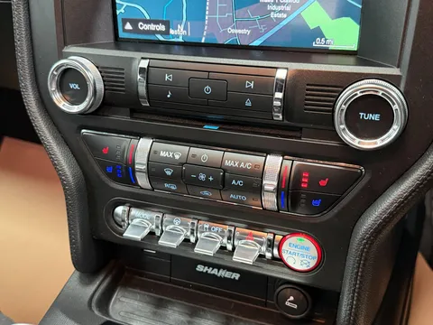 FORD MUSTANG 5.0 V8 GT 2dr Auto