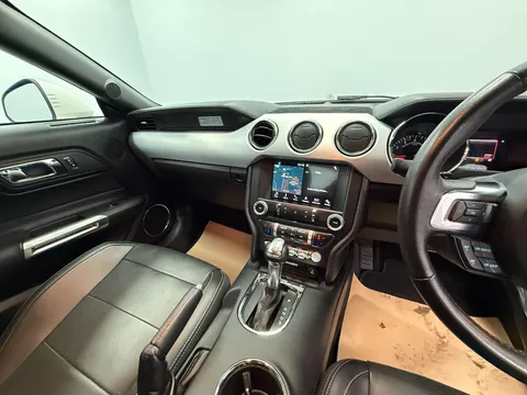 FORD MUSTANG 5.0 V8 GT 2dr Auto