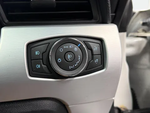 FORD MUSTANG 5.0 V8 GT 2dr Auto