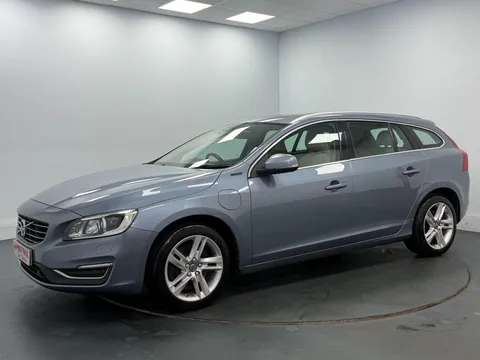 VOLVO V60 D6 [220] Twin Eng SE Lux Nav 5dr AWD Geartronic