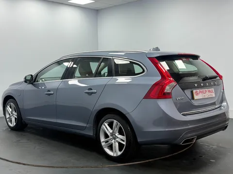 VOLVO V60 D6 [220] Twin Eng SE Lux Nav 5dr AWD Geartronic