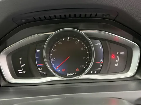 VOLVO V60 D6 [220] Twin Eng SE Lux Nav 5dr AWD Geartronic