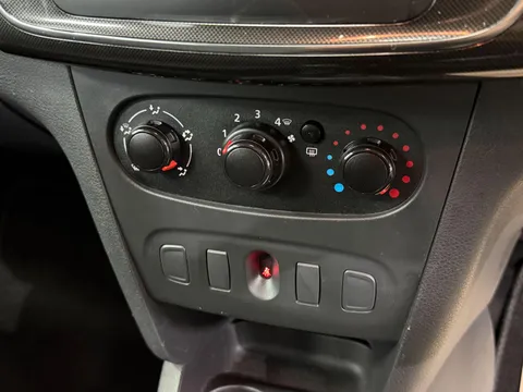 DACIA SANDERO 1.0 SCe Access 5dr