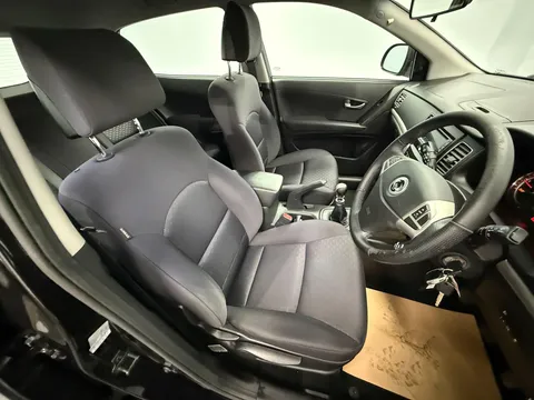 SSANGYONG KORANDO 2.0 149 SE 5dr