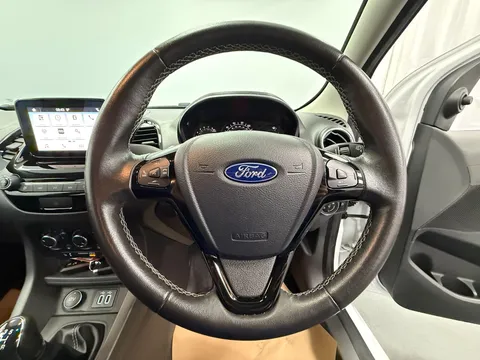 FORD KA+ 1.2 85 Zetec 5dr