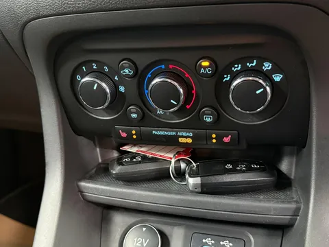 FORD KA+ 1.2 85 Zetec 5dr