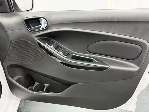 FORD KA+ 1.2 85 Zetec 5dr