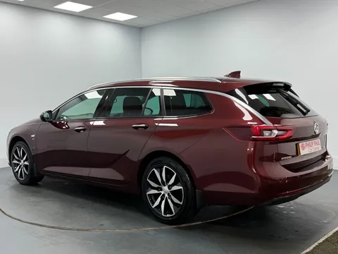 VAUXHALL INSIGNIA DIESEL SPORTS TOURER 2.0 Turbo D Elite Nav 5dr