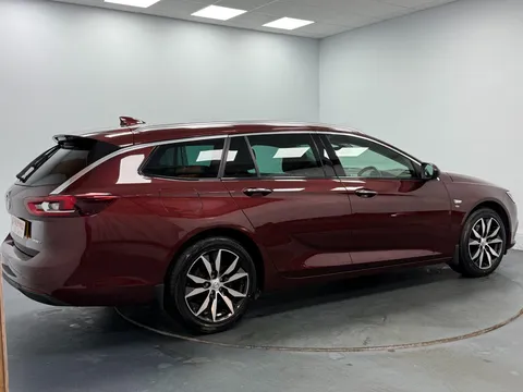 VAUXHALL INSIGNIA DIESEL SPORTS TOURER 2.0 Turbo D Elite Nav 5dr