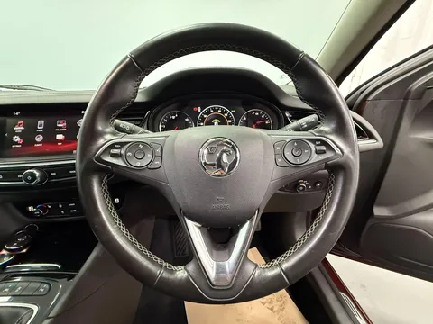 VAUXHALL INSIGNIA DIESEL SPORTS TOURER 2.0 Turbo D Elite Nav 5dr