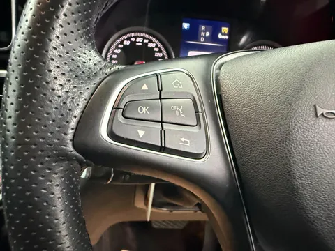 MERCEDES-BENZ GLC GLC 220d 4Matic Urban Edition 5dr 9G-Tronic