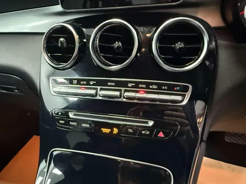 MERCEDES-BENZ GLC GLC 220d 4Matic Urban Edition 5dr 9G-Tronic