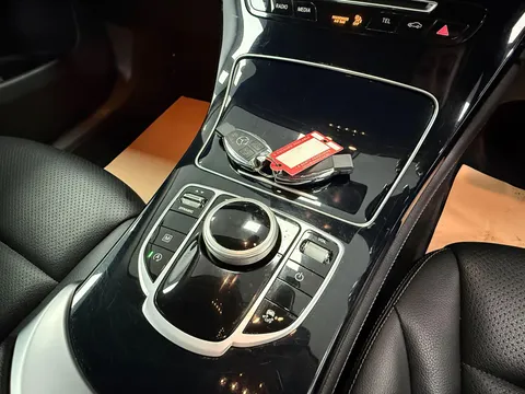 MERCEDES-BENZ GLC GLC 220d 4Matic Urban Edition 5dr 9G-Tronic