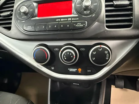 KIA PICANTO 1.0 2 5dr