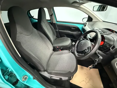 CITROEN C1 1.2 PureTech Flair 5dr