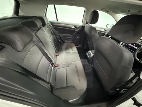 VOLKSWAGEN GOLF 1.4 TSI SE 5dr DSG