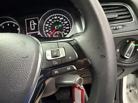 VOLKSWAGEN GOLF 1.4 TSI SE 5dr DSG