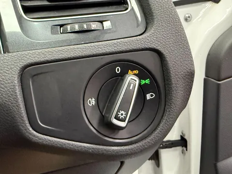 VOLKSWAGEN GOLF 1.4 TSI SE 5dr DSG