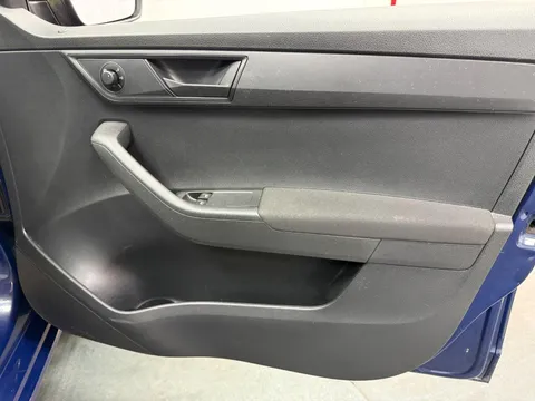 SKODA FABIA 1.0 MPI 60 S 5dr