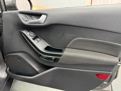 FORD FIESTA 1.0 EcoBoost Zetec 5dr Auto