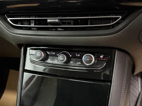 VAUXHALL GRANDLAND 1.5 Turbo D Elite 5dr Auto