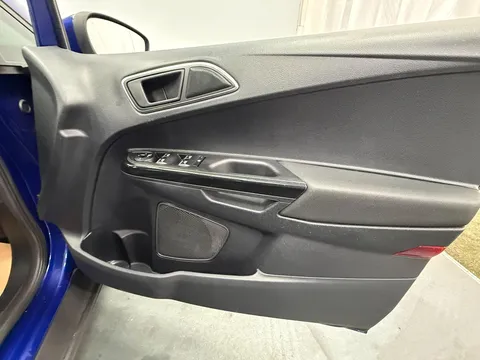 FORD B-MAX 1.4 Zetec 5dr