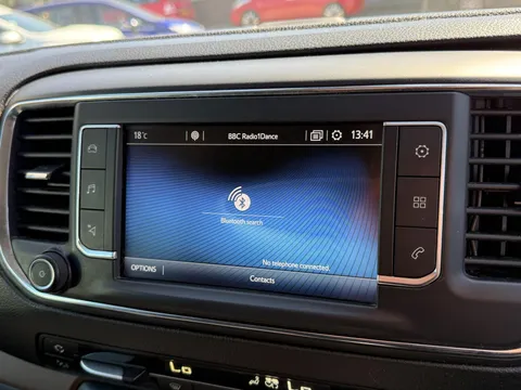 TOYOTA PROACE VERSO 2.0D Family Medium 5dr