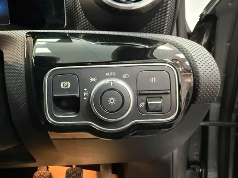 MERCEDES-BENZ A CLASS A180 Sport 5dr