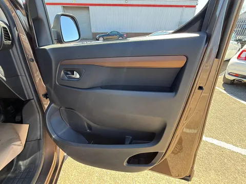 TOYOTA PROACE VERSO 2.0D Family Medium 5dr