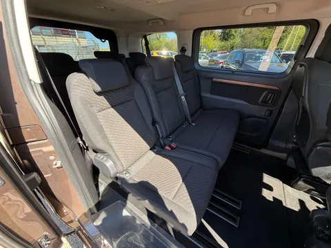 TOYOTA PROACE VERSO 2.0D Family Medium 5dr