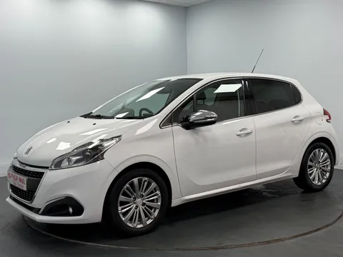 PEUGEOT 208 1.6 BlueHDi 100 Allure 5dr [non Start Stop]