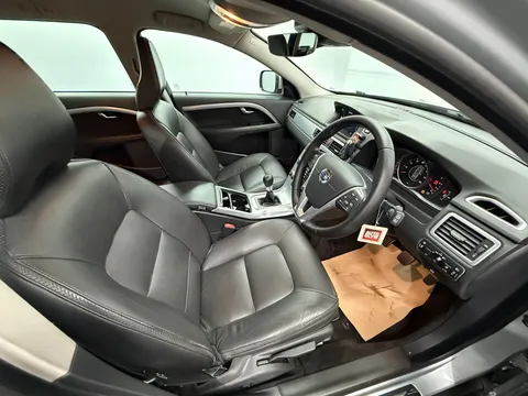 VOLVO XC70 D4 [181] SE Nav 5dr AWD