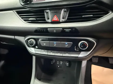 HYUNDAI I30 1.4T GDI SE Nav 5dr