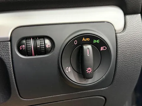 VOLKSWAGEN GOLF 2.0 TDI BlueMotion Tech SE 2dr DSG