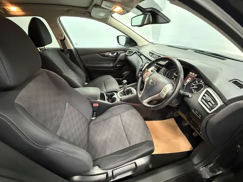 NISSAN QASHQAI 1.5 dCi N-Connecta 5dr