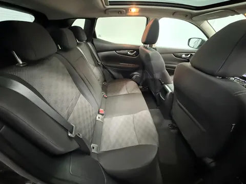 NISSAN QASHQAI 1.5 dCi N-Connecta 5dr