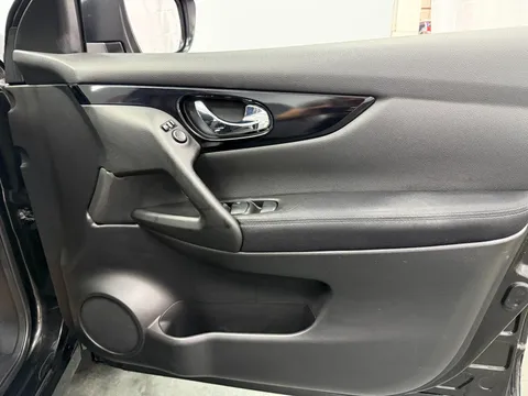 NISSAN QASHQAI 1.5 dCi N-Connecta 5dr