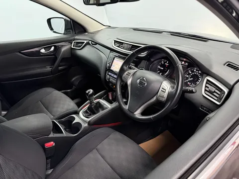 NISSAN QASHQAI 1.5 dCi N-Connecta 5dr