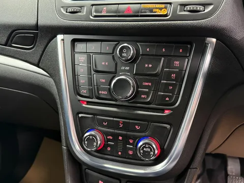 VAUXHALL MOKKA 1.6i Exclusiv 5dr