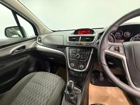 VAUXHALL MOKKA 1.6i Exclusiv 5dr