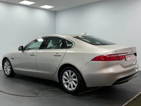 JAGUAR XF 2.0d Prestige 4dr Auto